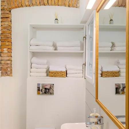 Apartamento Honterus I By Kronstay *